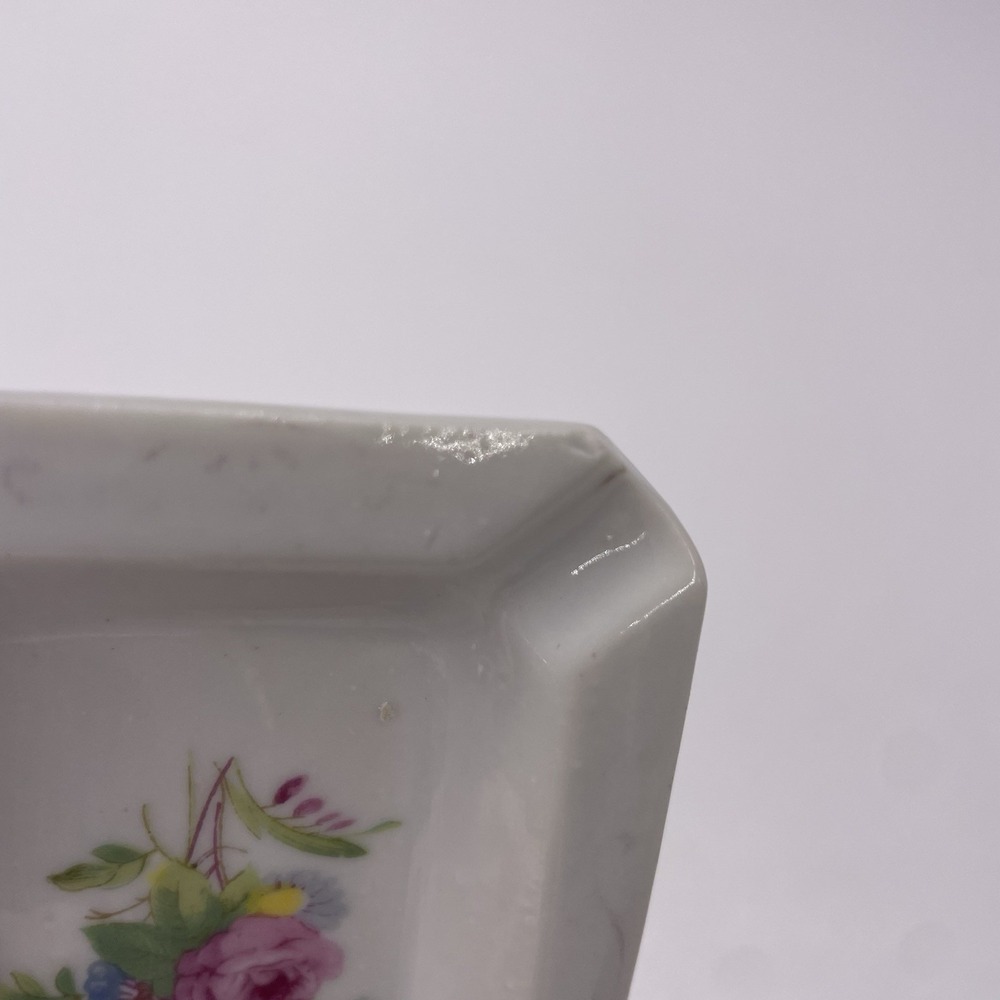 Vintage Ashtray ~ Porcelain‎ ~ Pretty Floral Design ~ 4 Slots~ made in Japan - Picture 8 of 9